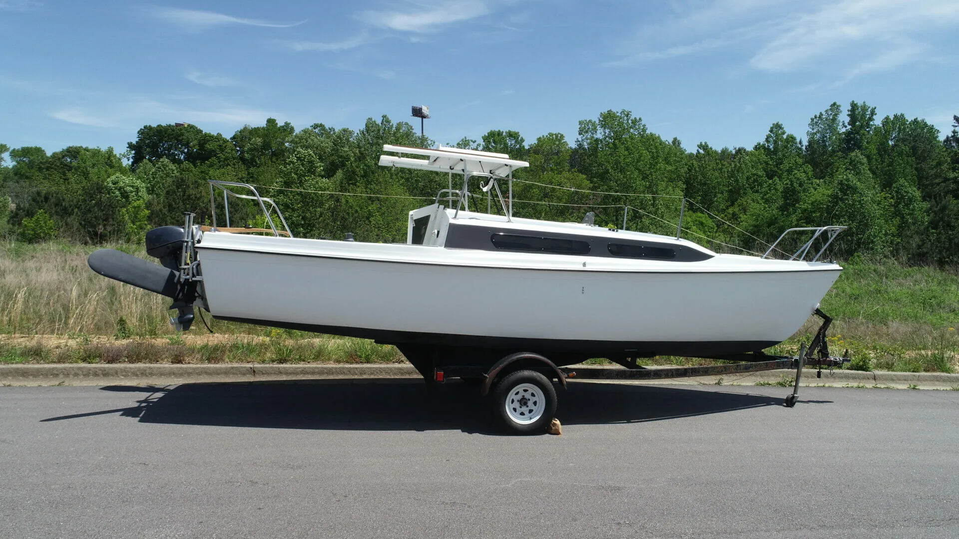 Sailboat - Clean White Finish